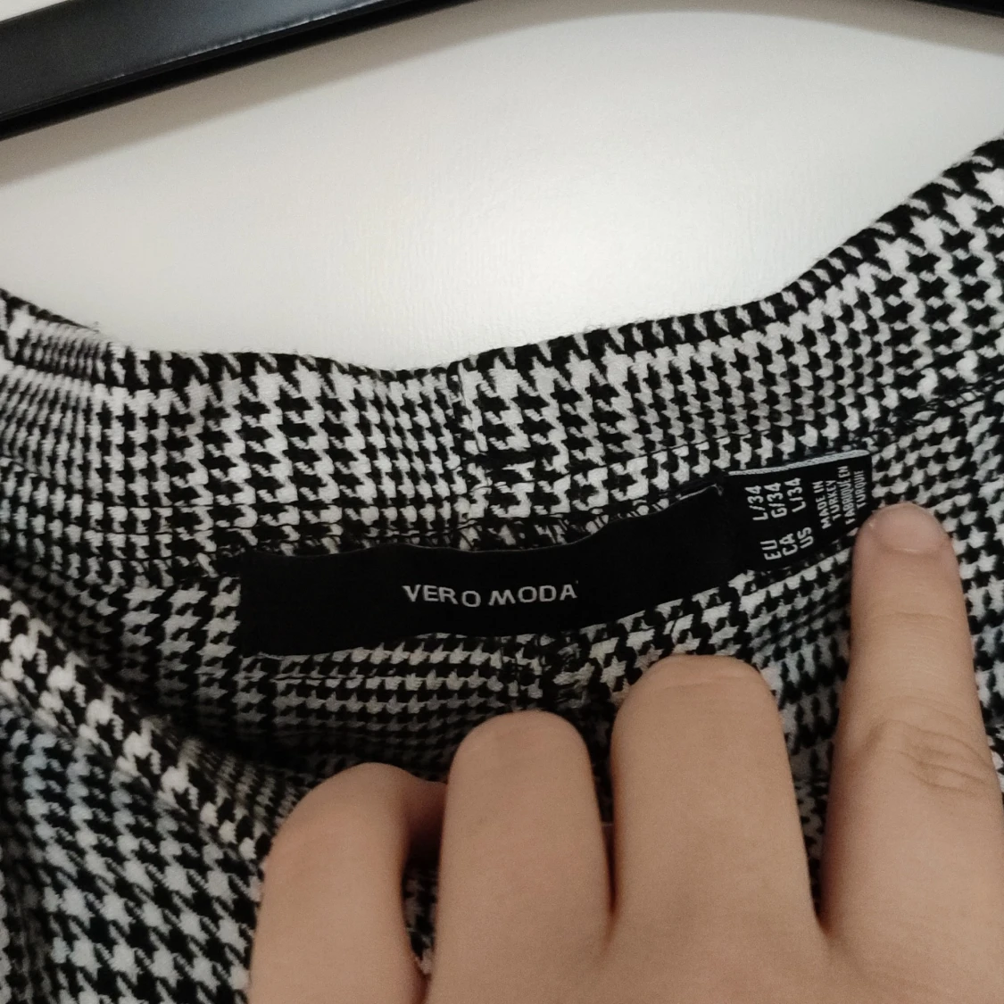 Byxor från Vero Moda - 90