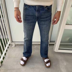 Snygga Levis-jeans i storlek 33x34! ☺️  Just nu bjuder Plick på frakten!