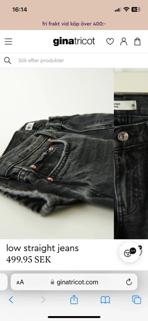 Gina jeans  - Säljer mina low straight jeans från gina, fint skick o säljer då de är lite för små 💞💓 strl. 34, skriv vid intresse eller köp via ”köp nu”, köpare står för frakt