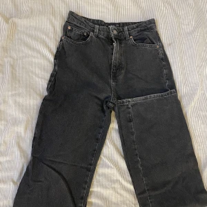 Jeans  - Nya jeans nyskick svarta från asos