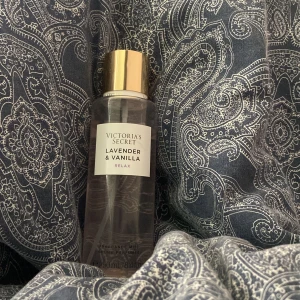 VICTORIA SECRET bodymist 😻❤️ - Säljer min Victoria secret body mist för ja har 2❤️❤️