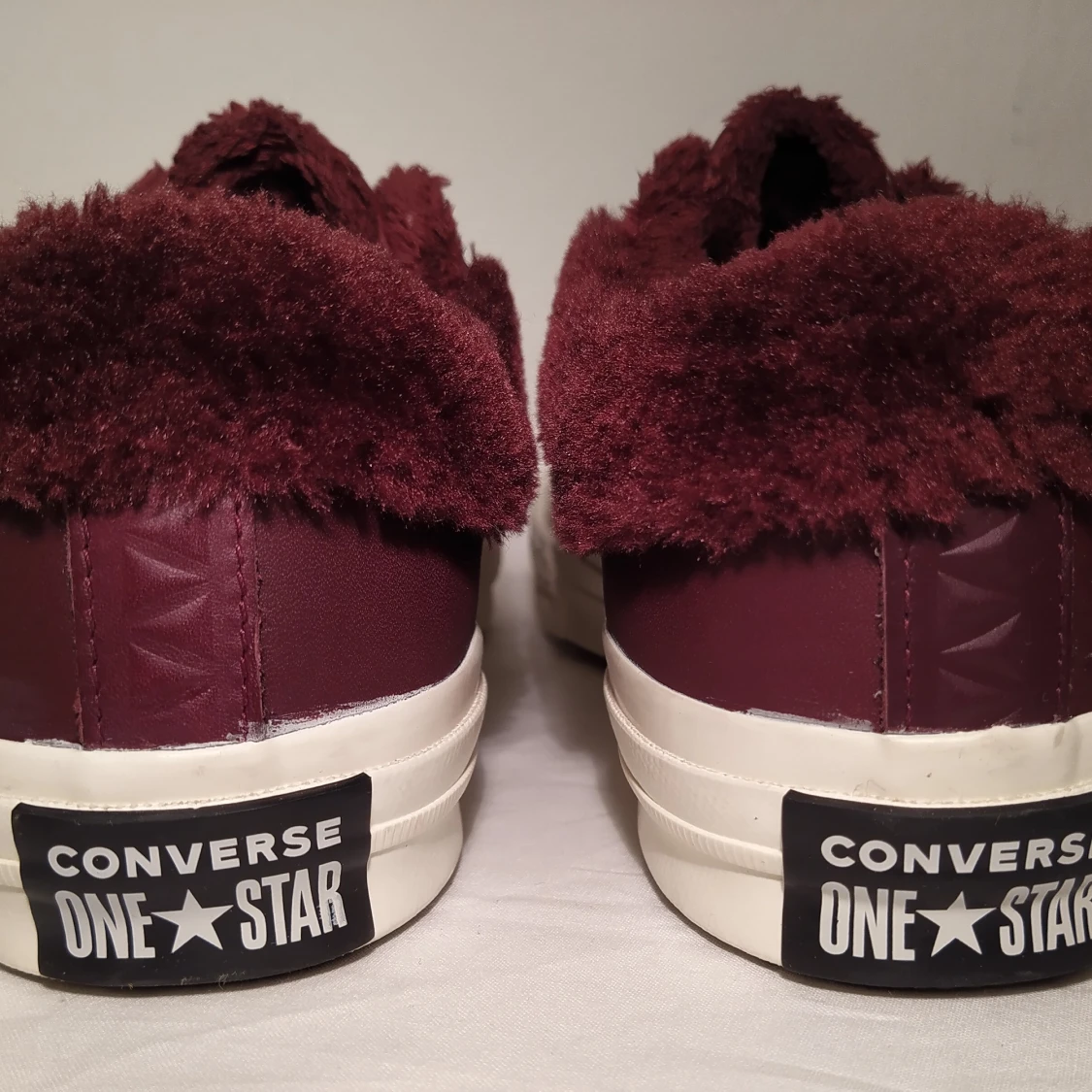 Helt nya Converse All Stars Red Fur 41  - 91