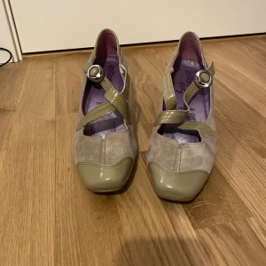 Skor - Fina skor som jag aldrig använt. Vintage. 
