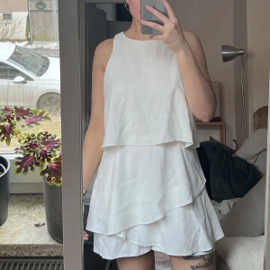 Jumpsuit - Står bara storlek 14, inget mer. Funkar på både S-M