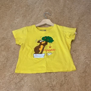 Babytee  - Har använts som babytee då den är för barn