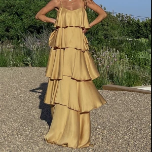 SÖKER - Hej! Söker i storlek 32 eller 34💕