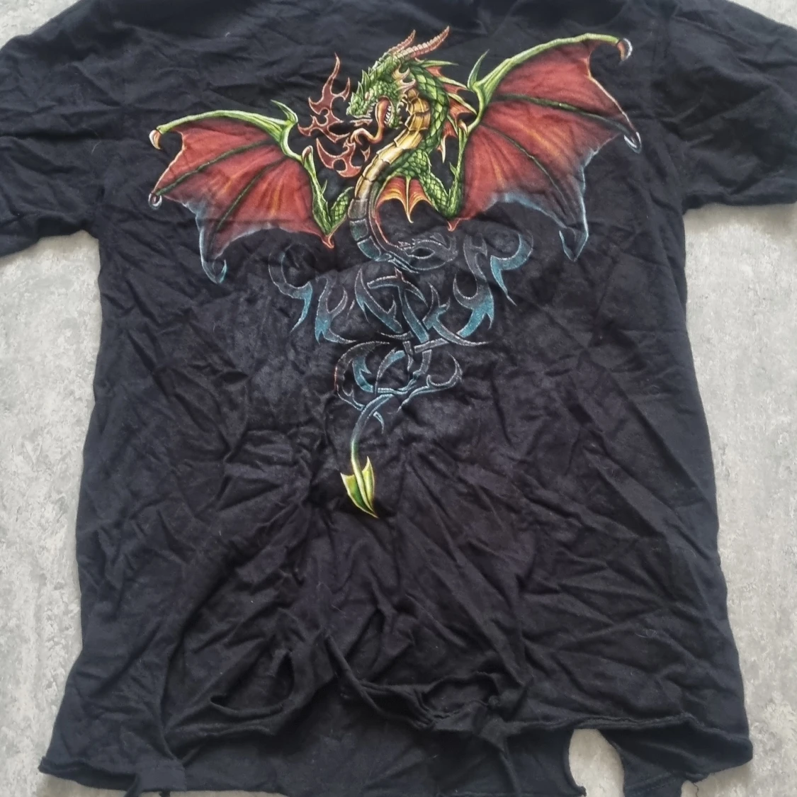 Black dragon tee - 90