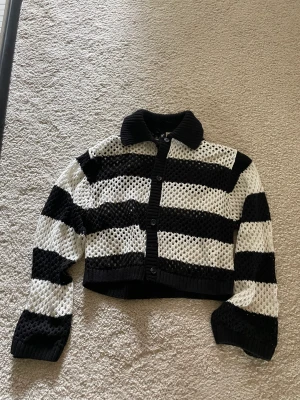 randig kofta  - endast testad, från h&m! 