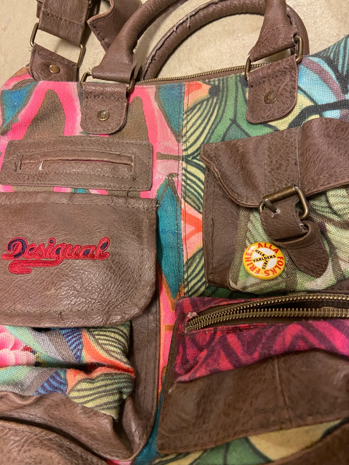Desigual väska - 90