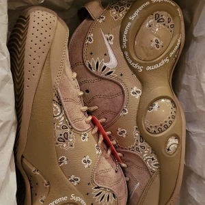 Nike supreme - Ds size us 8 Nike air zoom fligth supreme