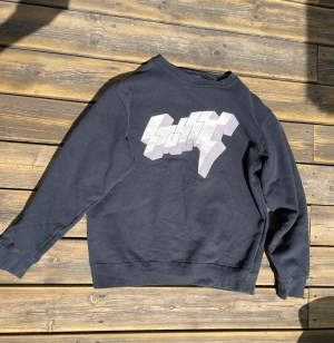 Stussy Crewneck - Stussy Crewneck, Size S, pris: 600kr, skriv om du har frågor!