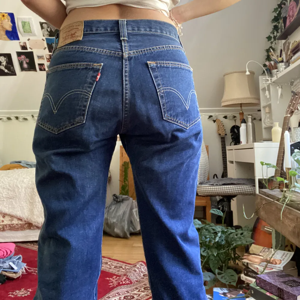 Ett par jeans från Levi’s💓. Jeans & Byxor.