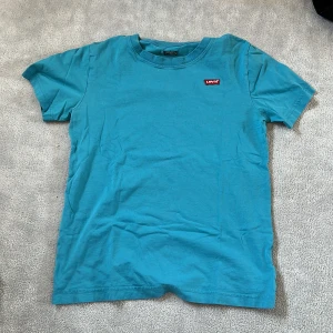 Levis t-shirt - Vintage helt okej bra kvalitet levis tshirt. Köparen står för frakt