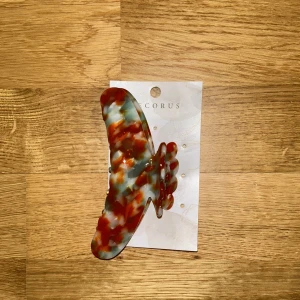 Ny hårklämma - Helt ny hårklämma