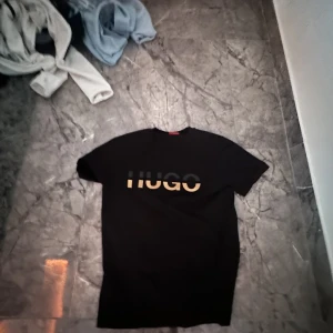 Hugo boss tröja - Helt ny passar it mig