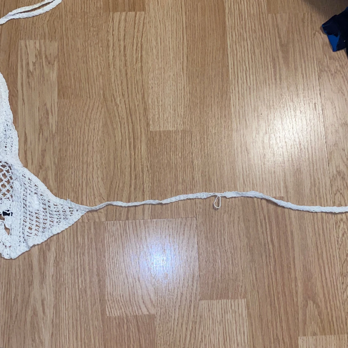 Vit/ljus beige virkad topp - 90