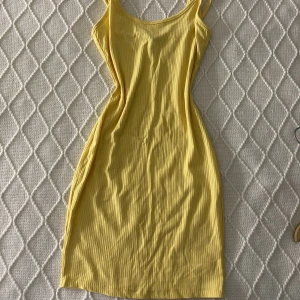 Klänning - Söt klänning i fint skick 