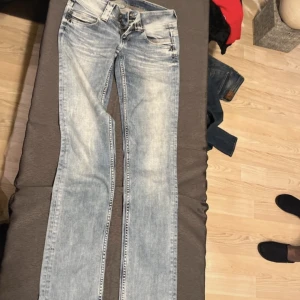 vintage Pepe jeans - säljer för att de var stora för mig, passar en person som är typ 1,65cm