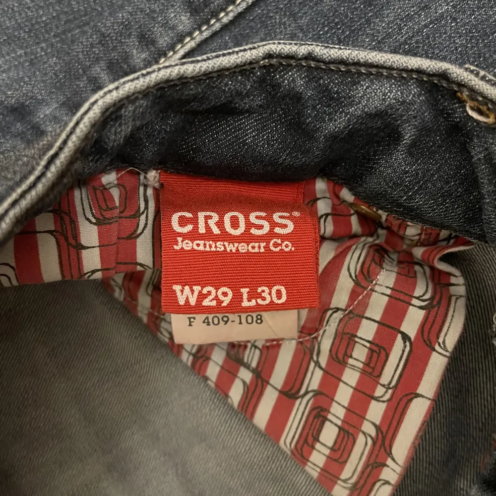 Raka jeans från cross. Jeans & Byxor.