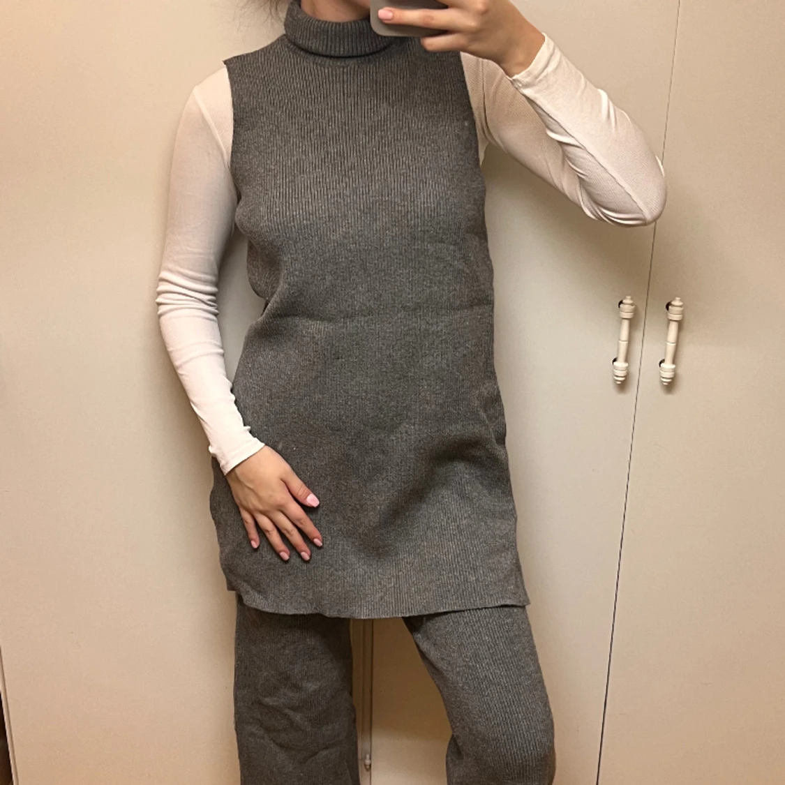 Knitted wool set