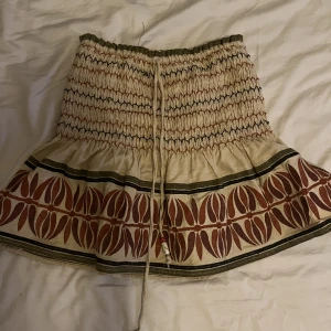 Zara kjol! - Såå fin mönstrad kjol från zara som inte längre säljs!!💓