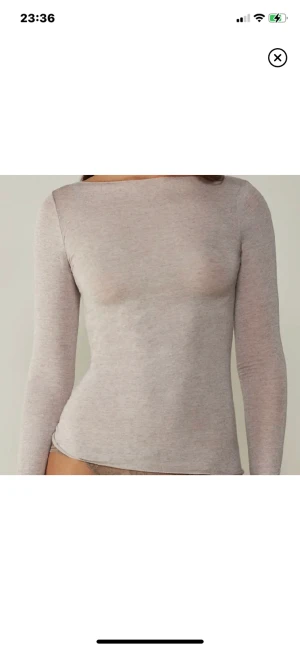 Intimissimi tröja - Säljer min populära intimissimi tröja då den bara har kommit till andvändnig ett få tal gånger, köpte den nyligen så den är som ny❣️ 