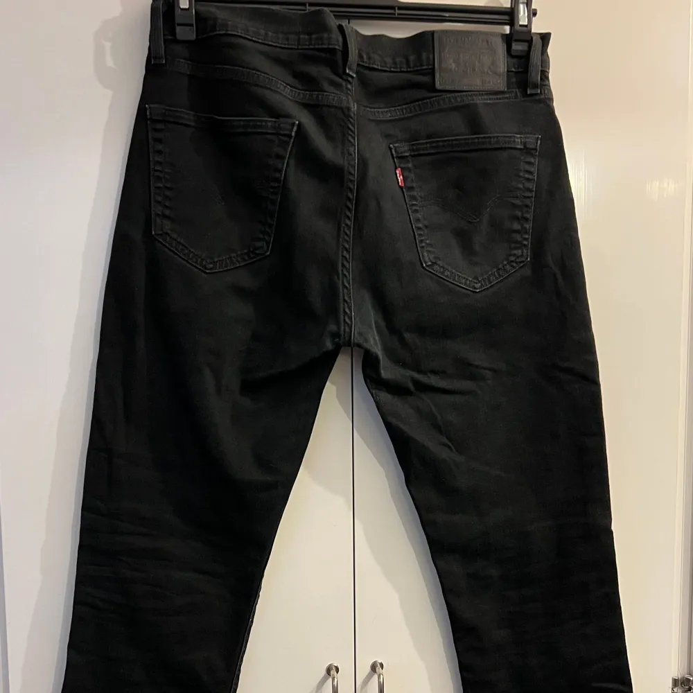 Jeans från Levi's, modell 511. Använd, men utan anmärkning.  Storlek: 34/34 Material: 99 % Bomull, 1 % Elastan. Jeans & Byxor.