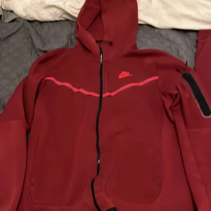 Nike tech fleece - En nike tech i fint skick