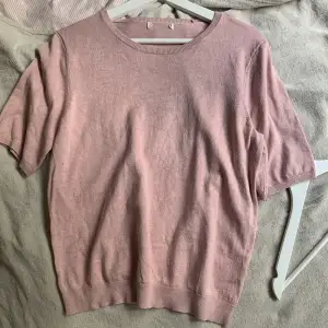 Superfin finstickad rosa T-shirt 💞💕