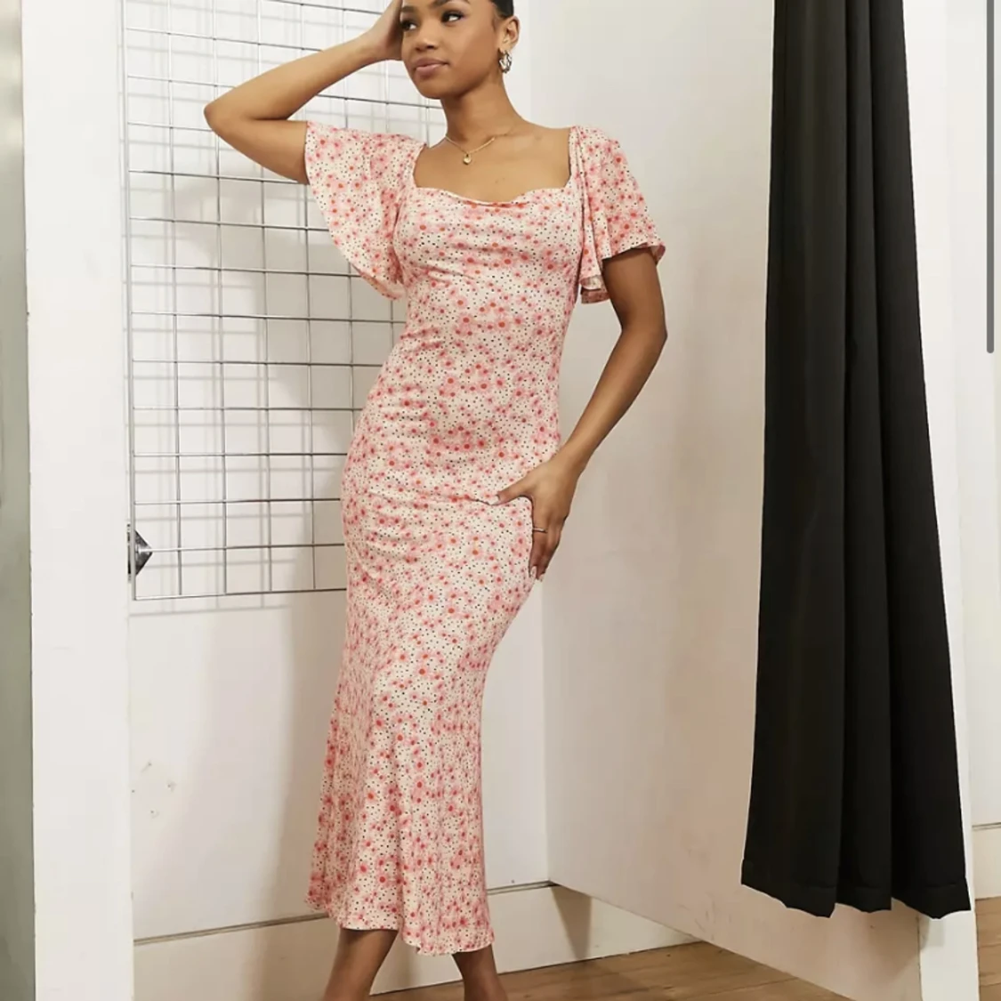 Blommig klänning - 91