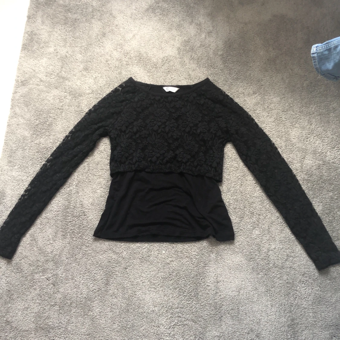 Långärmad svart tröja