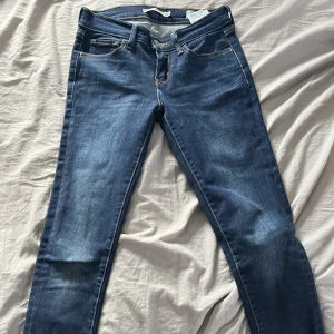 Jeans - För små 
