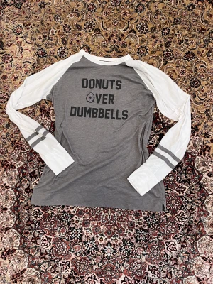 hollister topp! - skick 9/10