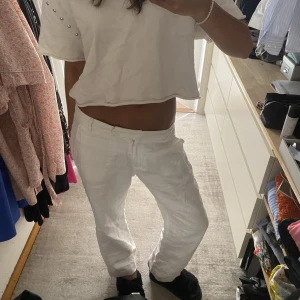 Linne byxor - Jättesnygga linne byxorna bra skick säljer pågrund av att de är lite förstora för mej❣️