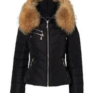 Vinter-jacka  - Säljer min fina Hollies Chatel jacka äkta päls och bra Skick på den