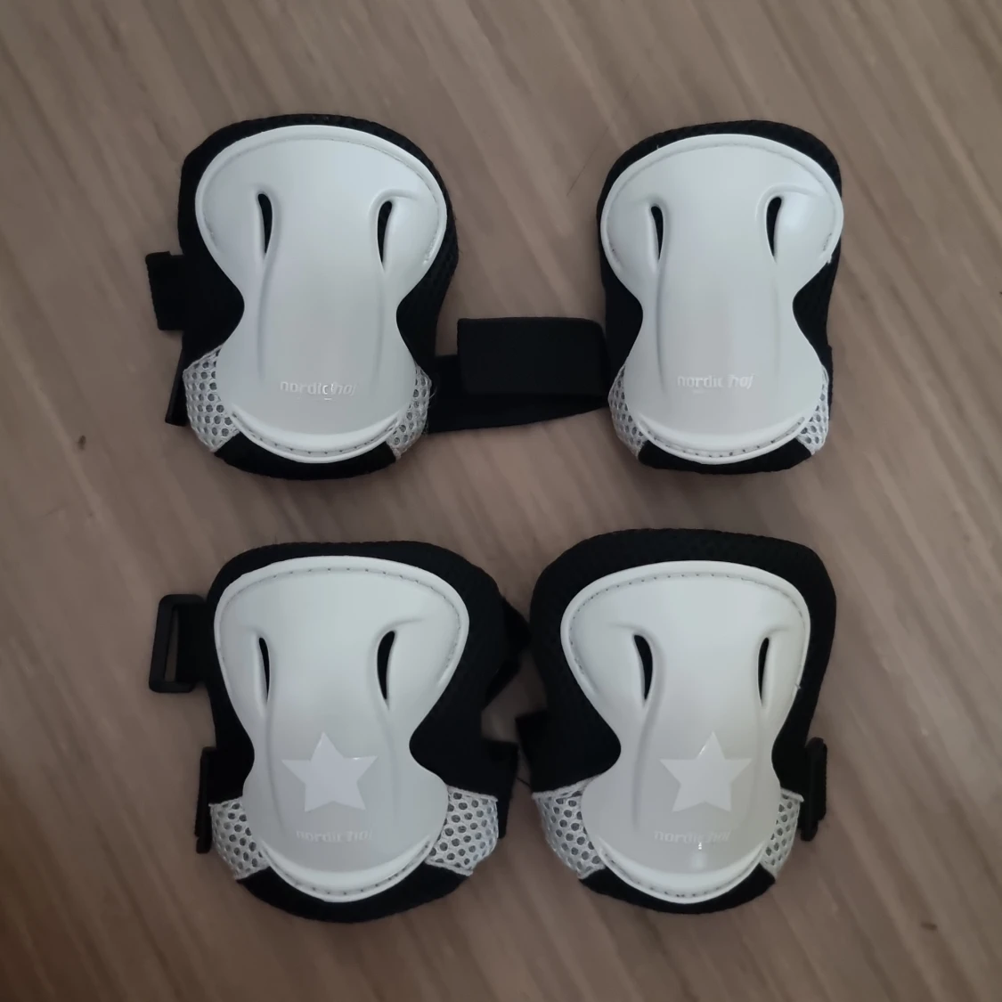 Barn skydd för knä och armbågar