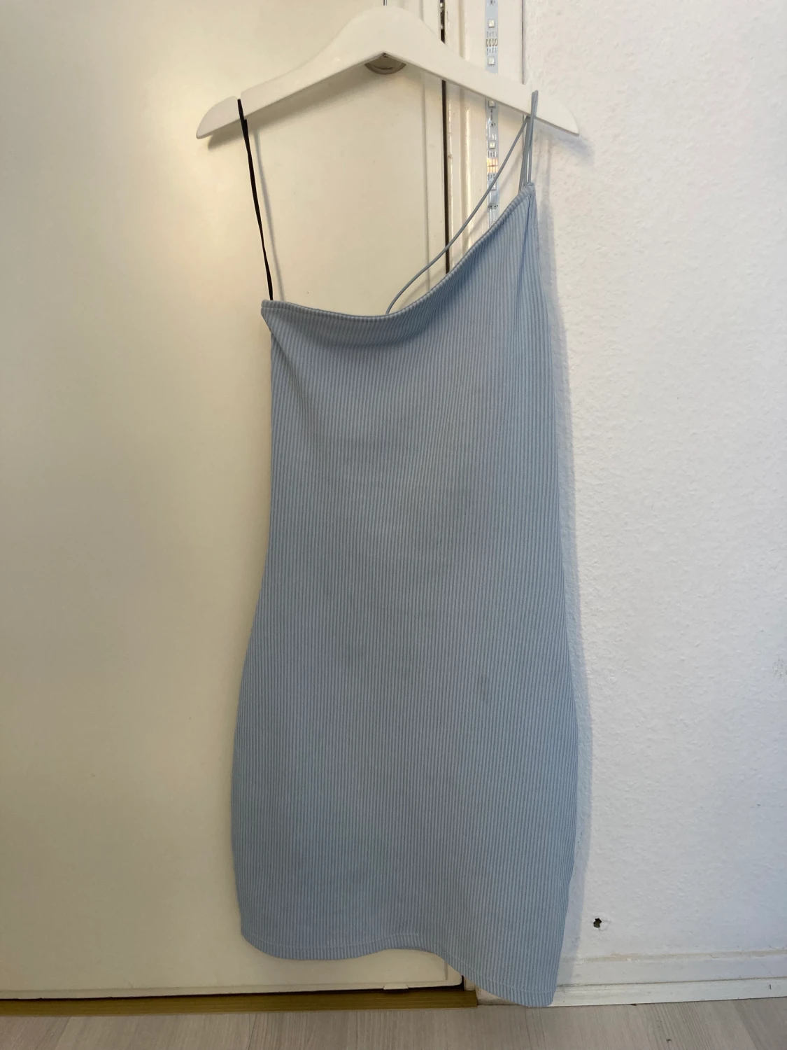 Fin blå klänning  - 90