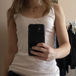 ljusrosa spetslinne - jättegulligt rosa linne med spetsdetaljer💕💕