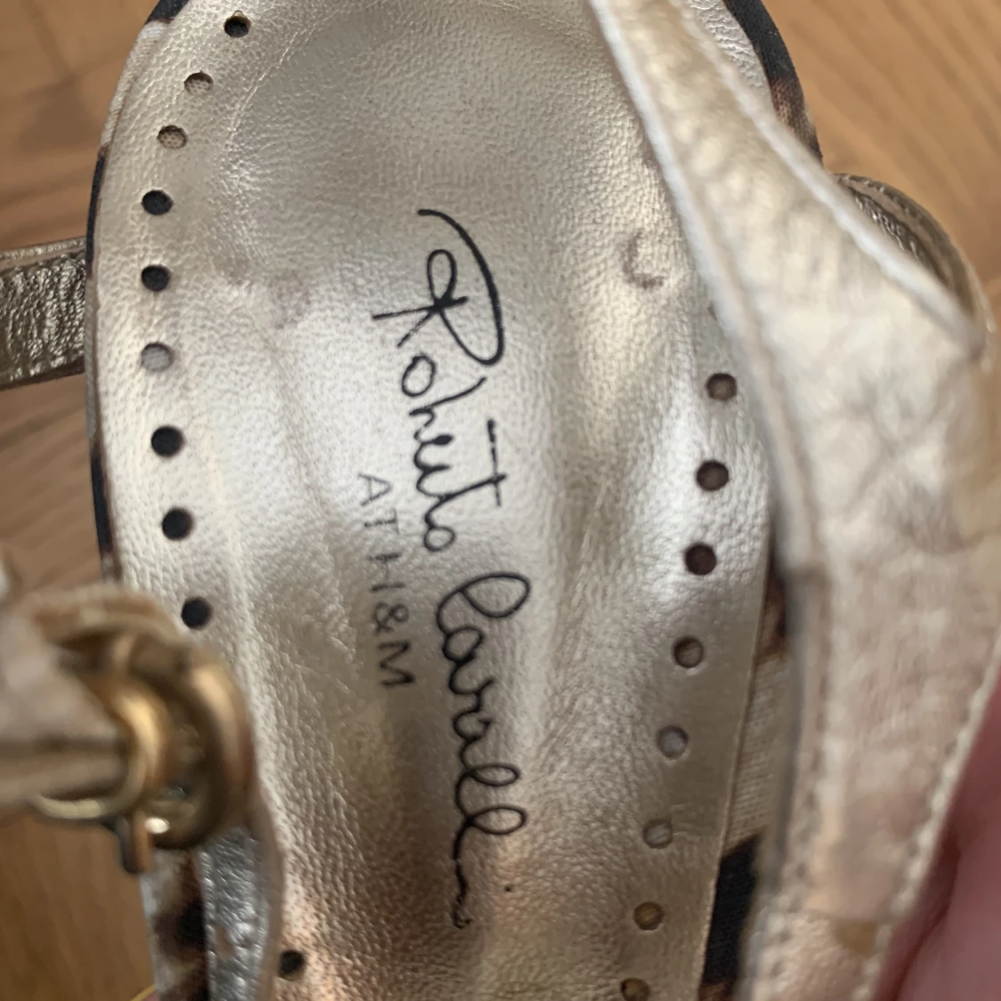 klackskor - Roberto Cavalli at HM  - 91