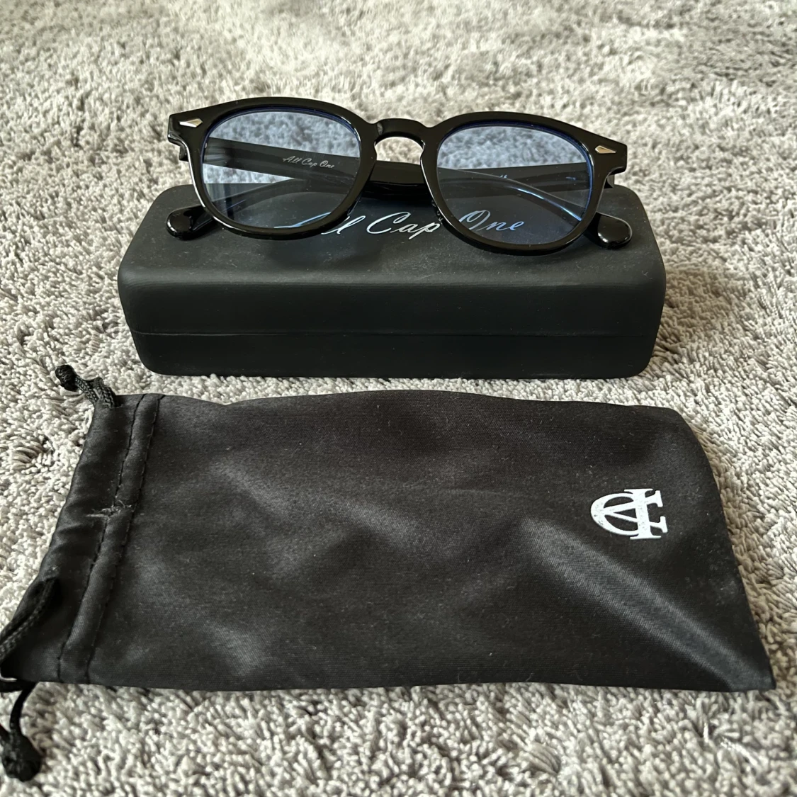 Solglasögon Allcap1