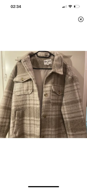 Kappa - Superfin höstjacka/shaket från NA-KD. Ord pris 899. Mitt pris 500kr. Går ner i pris vid snabb affär🥰