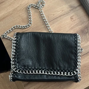 Tiamo Väska  - Super fin väska jag köpt för 2 veckor sen så helt ny🥰