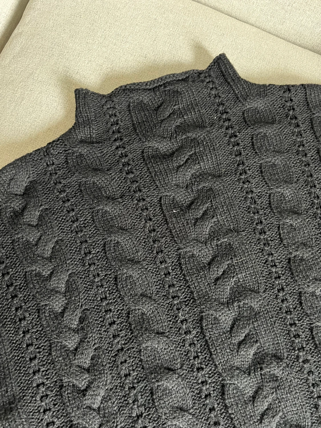 Stickad tröja nakd - 90