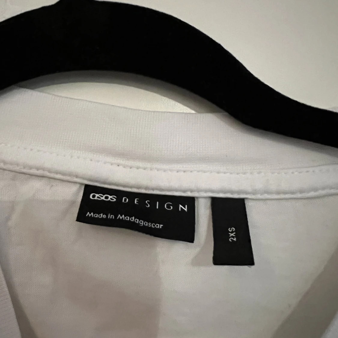 Vanlig vit långärmad tröja  - 90