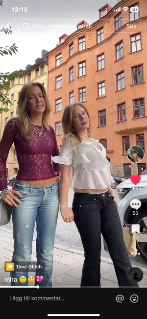 Snyggaste spets toppen - Så snygg spetstopp❤️ Den har en defekt på underarmen(se sista bilden) Men inget jag brukar tänker på! Såå snygg till tjejmiddag typ eller fest!💖💖 