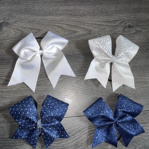 Cheerleading bow - Bows 100kr styck. Den vita längst upp till höger, 50kr. Alla för 300