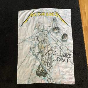 Metallica ”and justice for all” flagga i tyg.