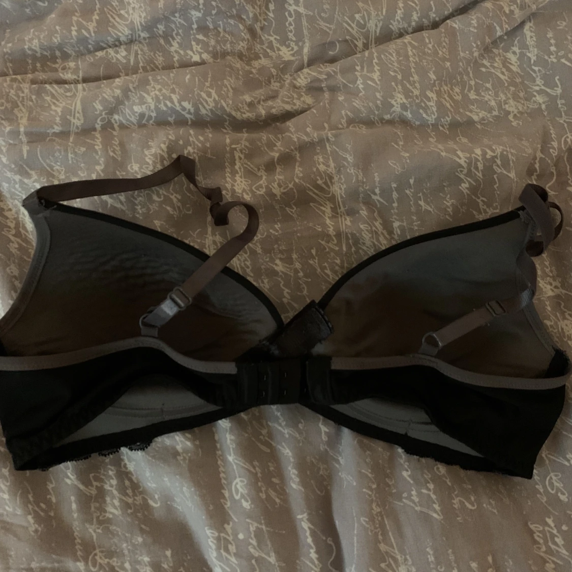Svart bh - 91