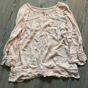 Tunika - Tunika som ny med bling bling 