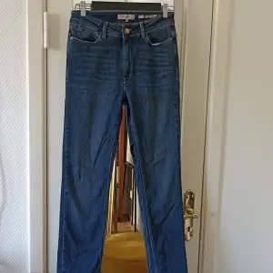 Essential by Noa Noa. Jeans great condition.